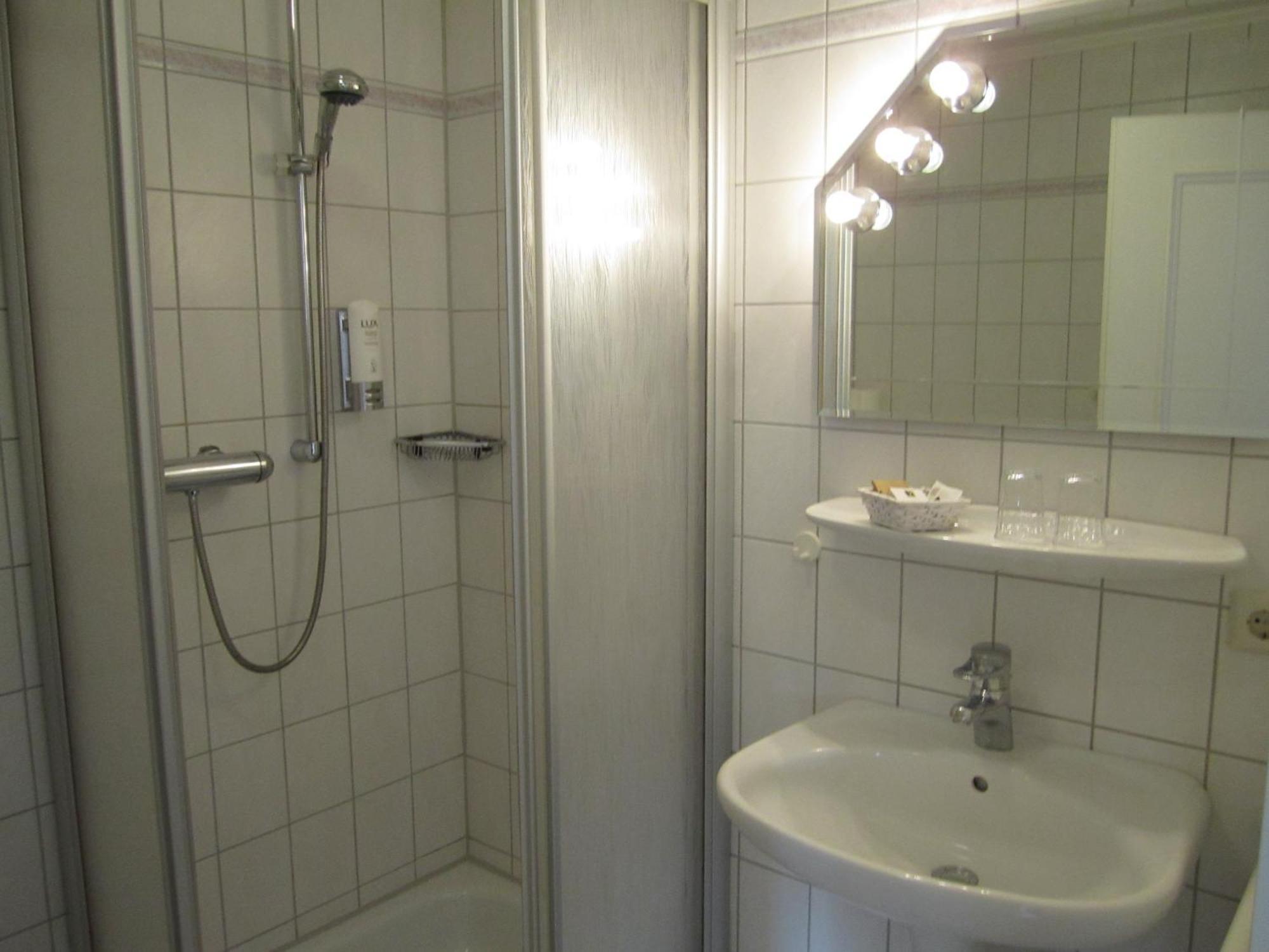 Gasthaus Knudsen Utersum Exteriör bild