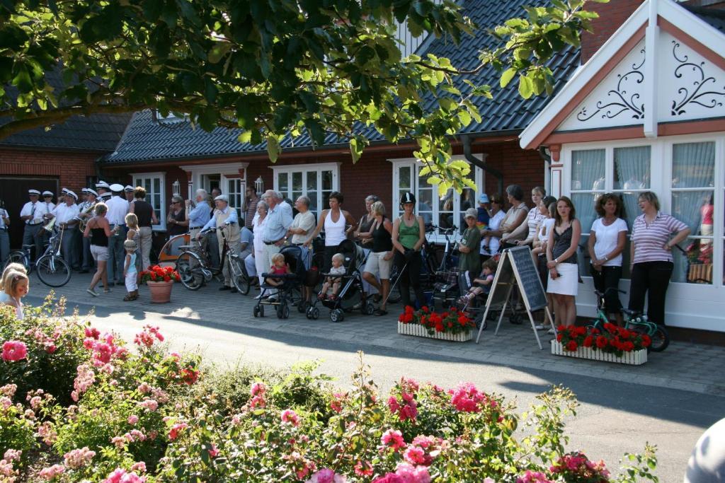 Gasthaus Knudsen Utersum Exteriör bild