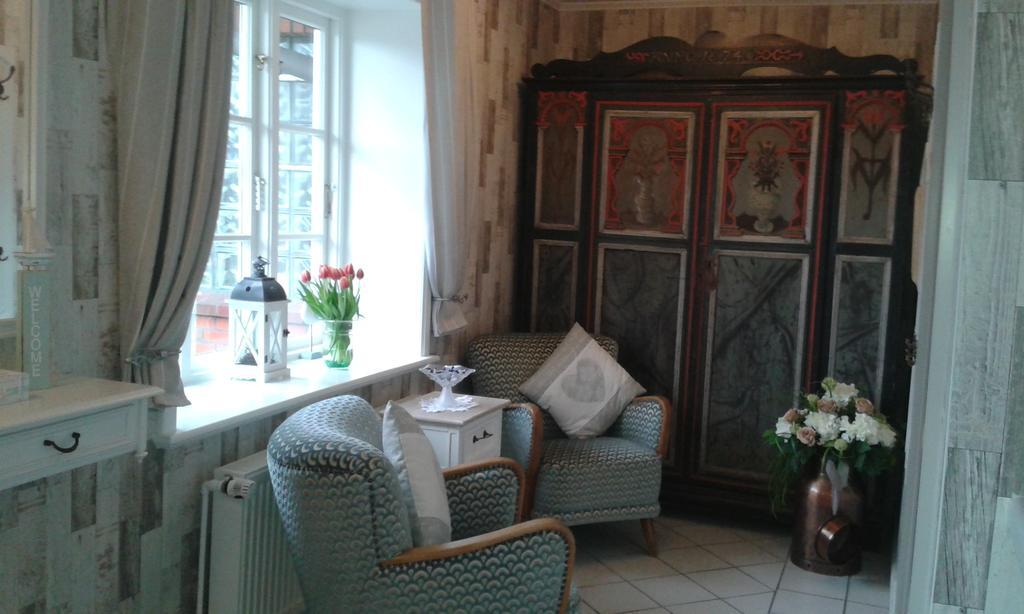 Gasthaus Knudsen Utersum Exteriör bild